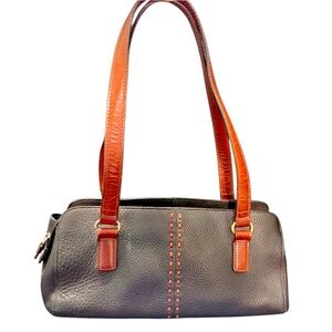 • Fossil Vintage Elegant Black and Brown Leather Handbag •